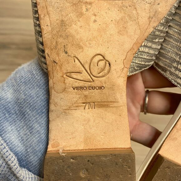 Joan Oloff Womens 7M Leather Slip On Slide Sandals White Silver Ring Accent - Picture 8 of 11